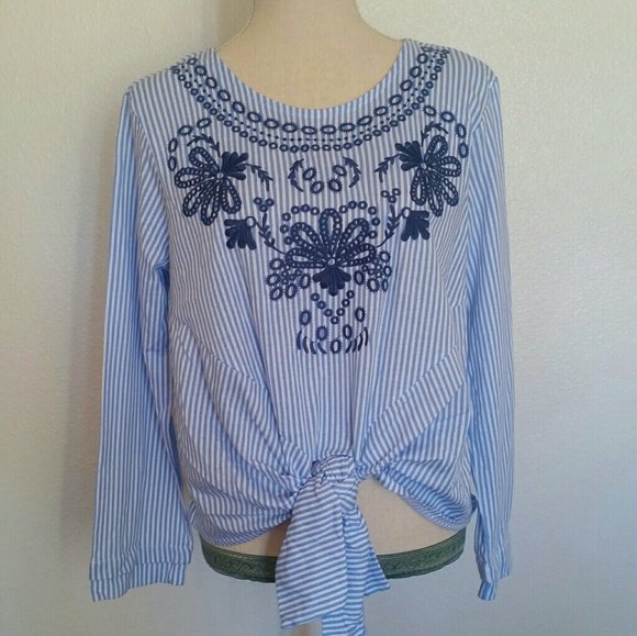 DJ & JUJU Tops - DJ & JUJU Oxford embroidered tie front top